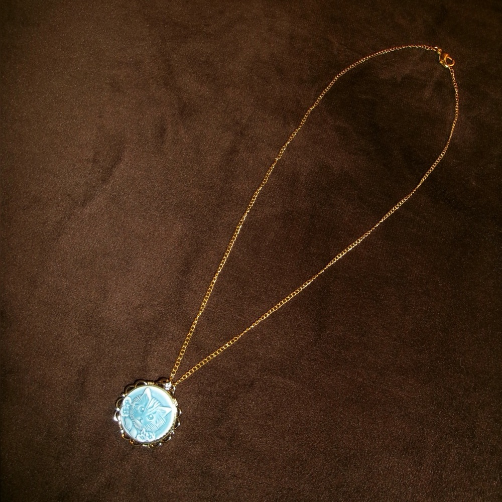 Cat portrait Necklace